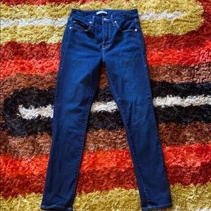 Good American Good Legs Crop